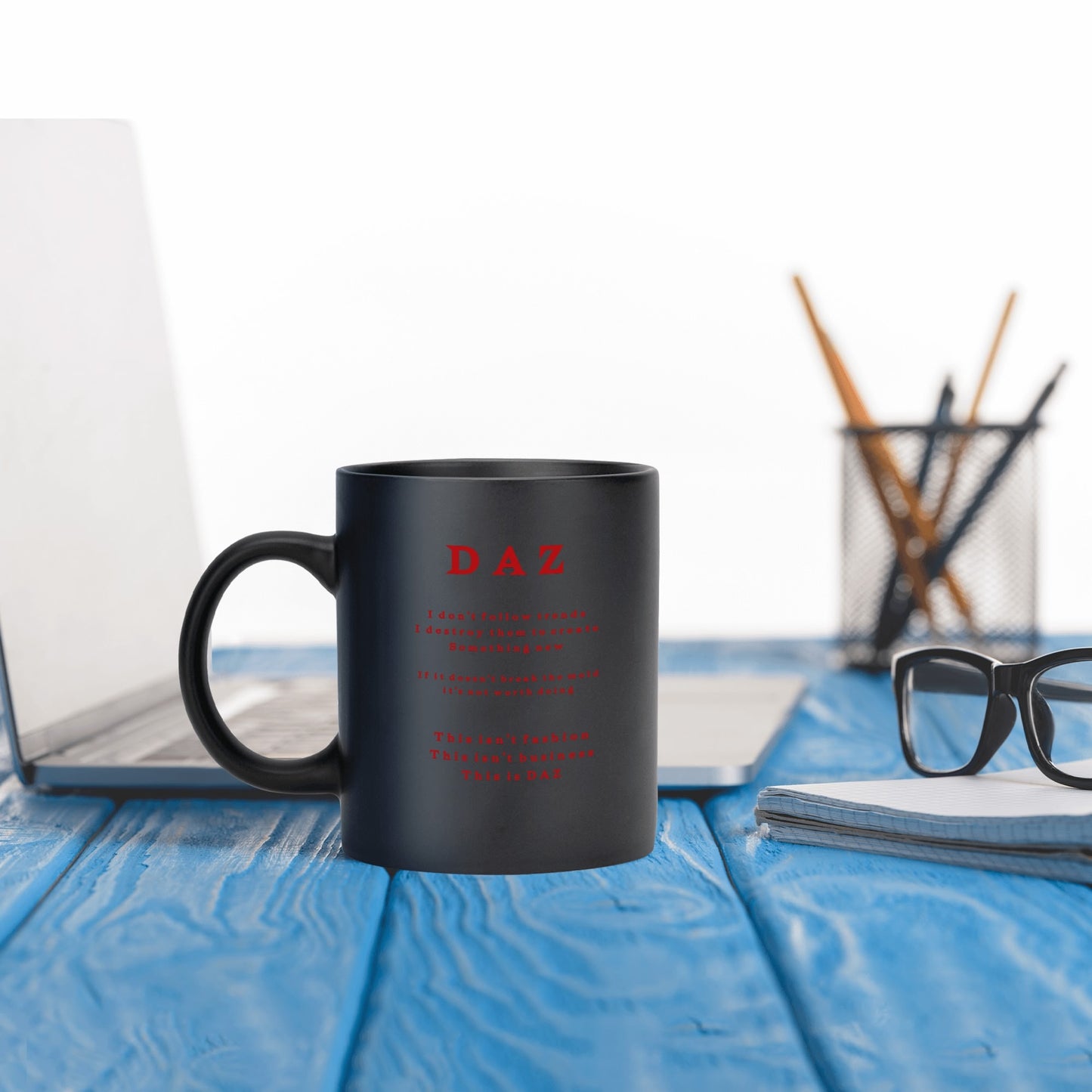 Taza de café negra DAZ Luxury (11 oz)